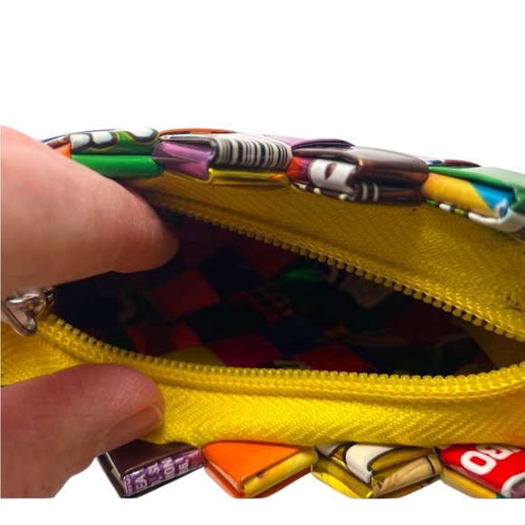 Handcrafted Recycled Juice Boxes Small Coin Purse Colorful Fun Zip Zipper Bag - Picture 13 of 16